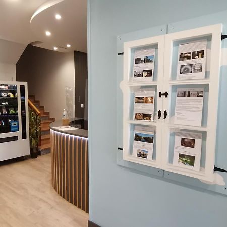 Hotel Brios لوغو المظهر الخارجي الصورة