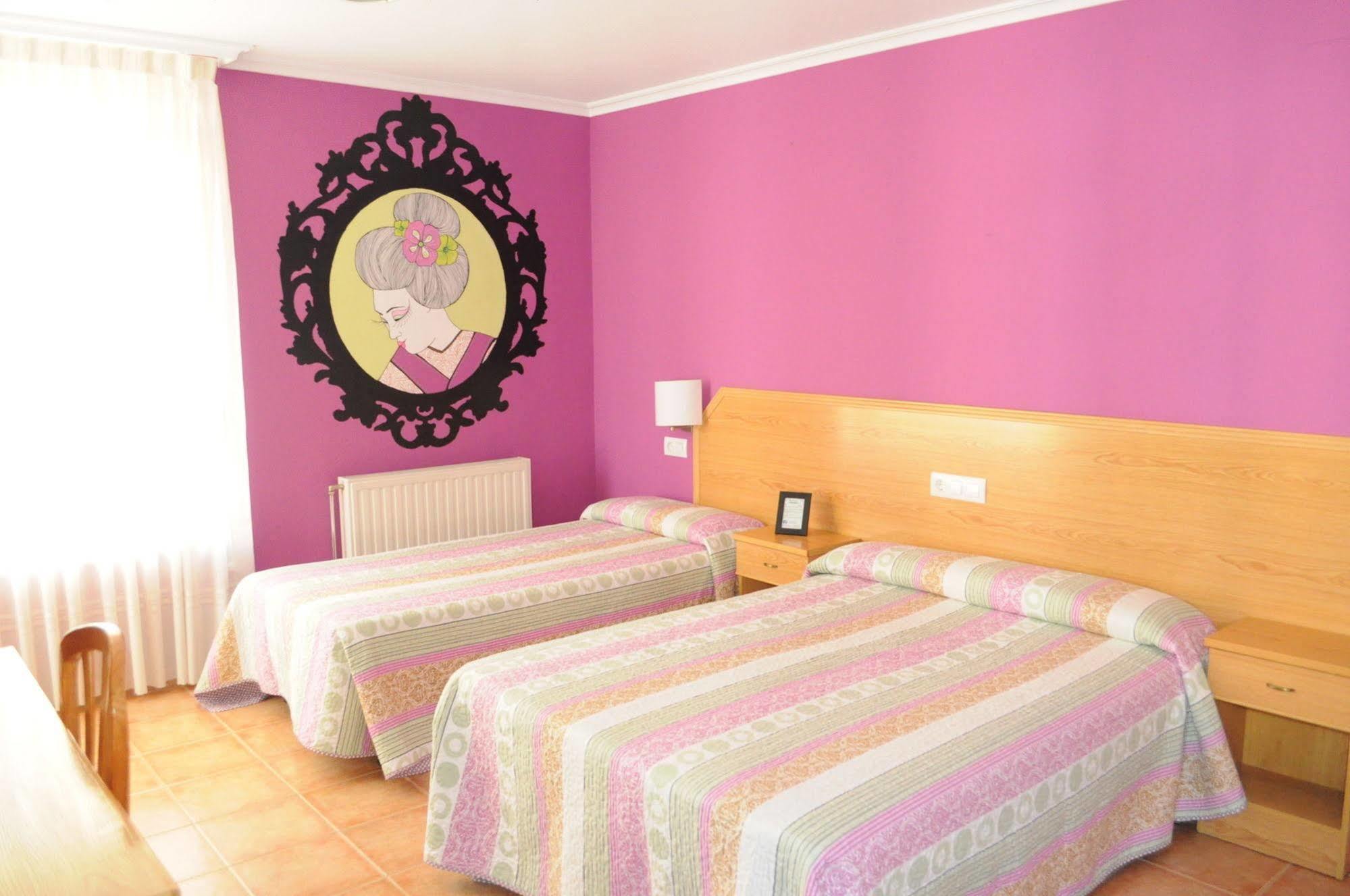 Hotel Brios لوغو المظهر الخارجي الصورة
